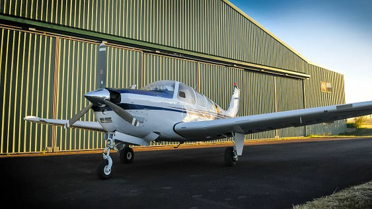 Un avion de mici dimensiuni s-a prăbuşit. Toţi pasagerii au murit