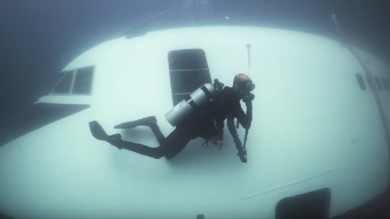 Un Boeing 747 a fost scufundat ca parte a acelui mai mare muzeu subactvatic din lume. Ce urmează să mai fie scufundat (FOTO, VIDEO)