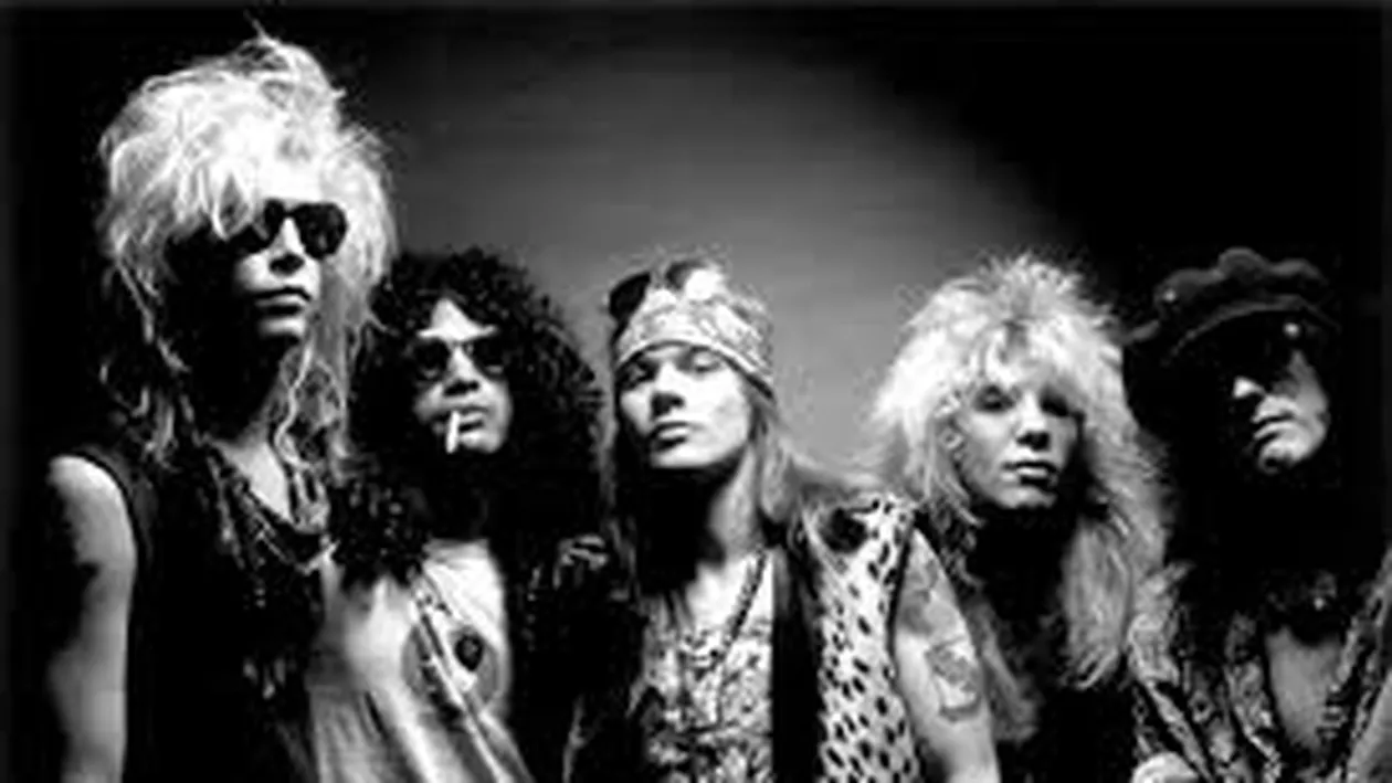 DRAMA pentru fanii Guns N’ Roses!  S-A ÎNJUNGHIAT