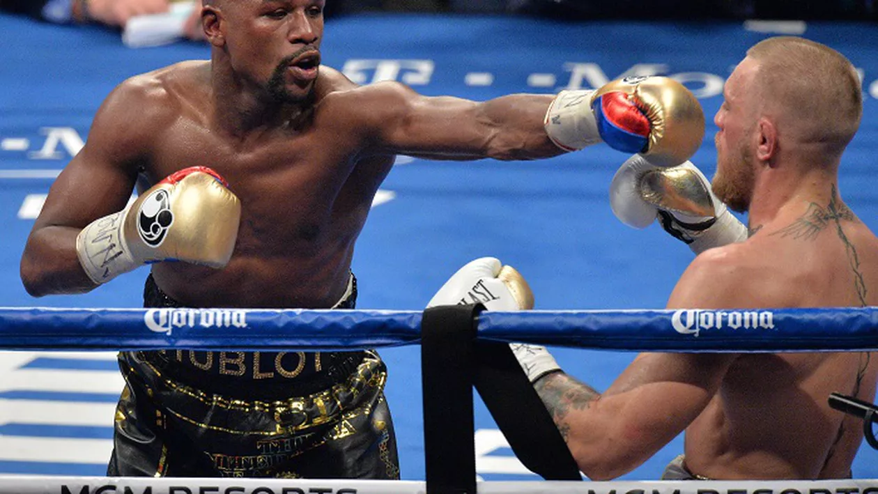 Floyd Mayweather lovește din nou! A sărbătorit Ziua Americii îngropat în 1,2 MILIOANE de dolari și bijuterii de AUR: „Un negru, care a crescut în sărăcie, a depășit orice așteptare” (VIDEO)