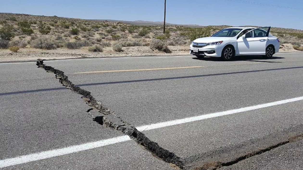Cum s-au zguduit clădirile din California în timpul cutremurului de 6,4 grade de joi (VIDEO)