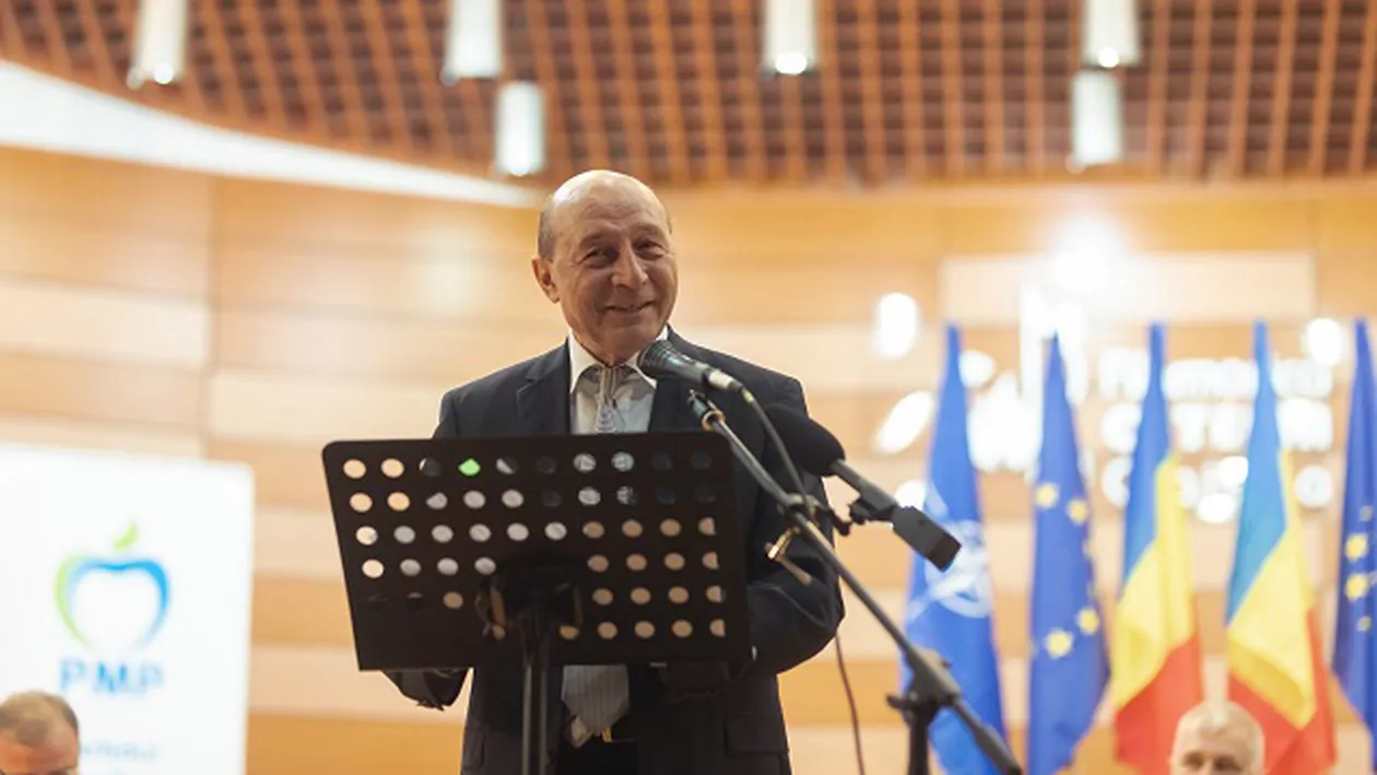 Traian Băsescu, despre o candidatură a Vioricăi Dăncilă: Este conştientă că nu există niciun candidat în PSD şi întrezăreşte riscul de a face ce trebuie să facă un şef de partid (VIDEO)