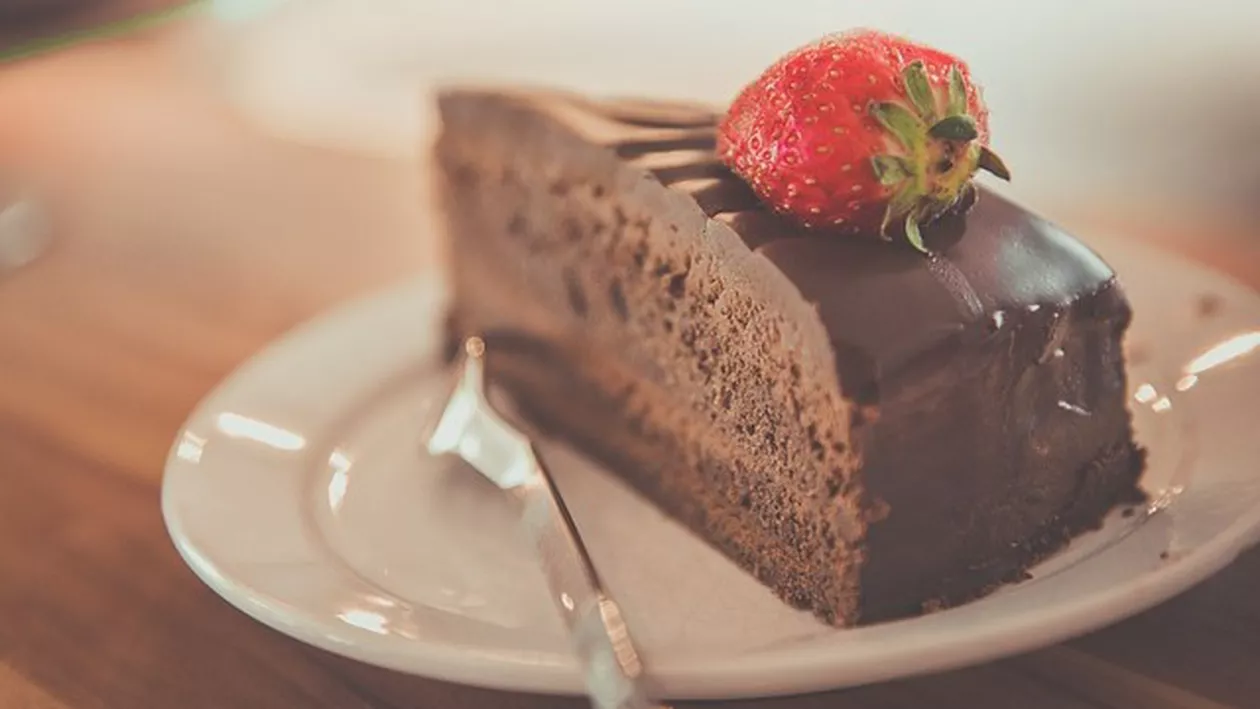 Tort cu crema de zahar ars