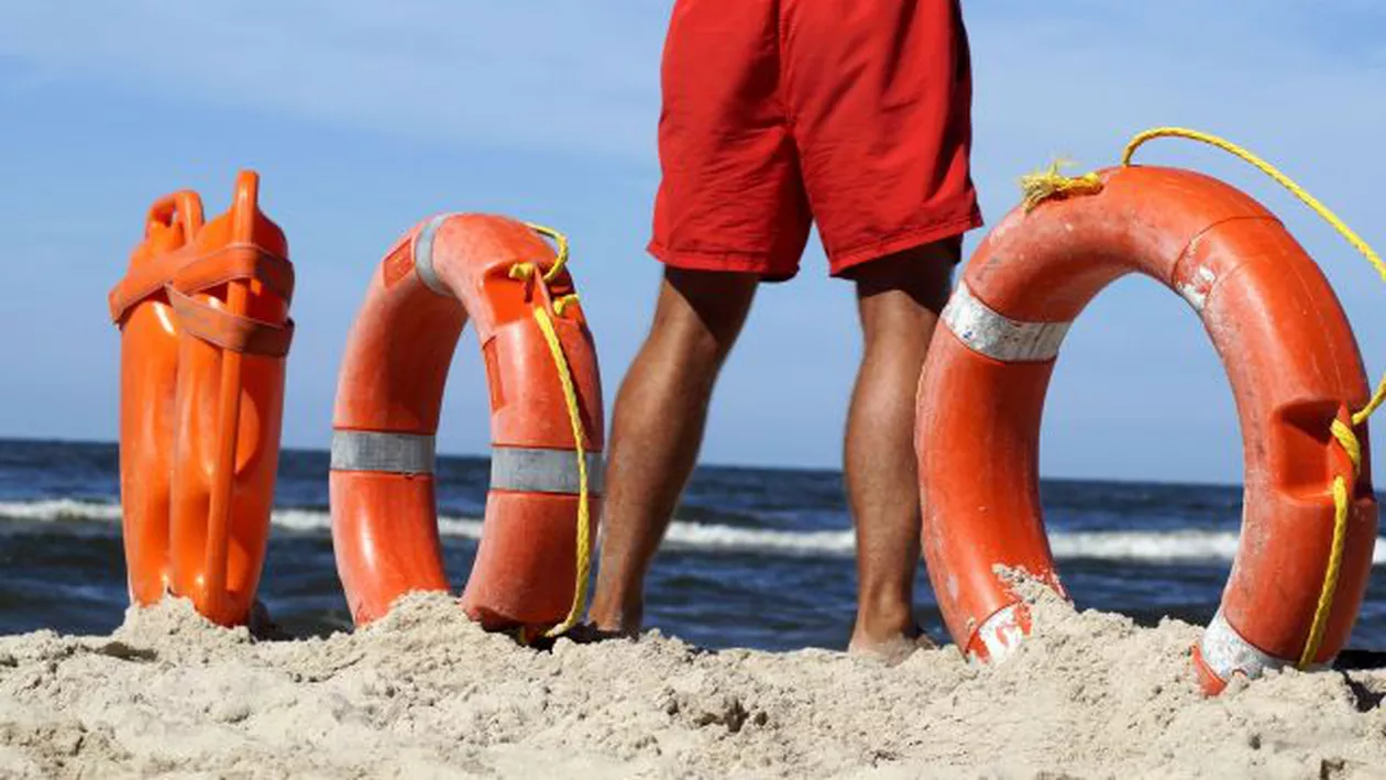 Incident şocant pe litoral: Un salvamar a fost bătut de iubitul fetei pe care a încercat să o salveze