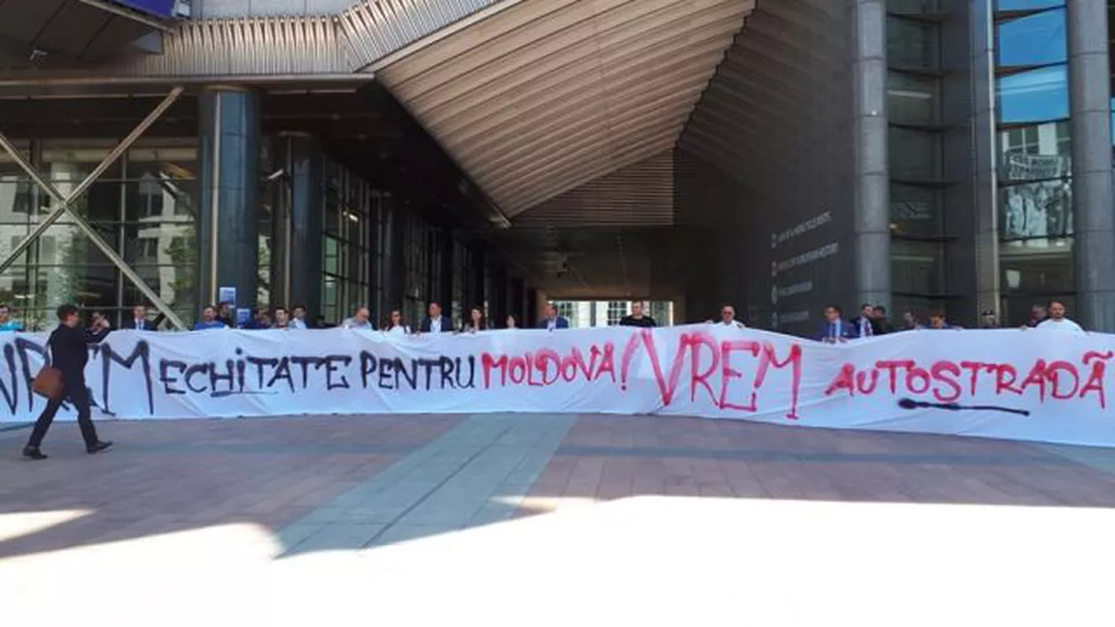 Pregătiri pentru 10 august: Mai multe asociaţii vor să blocheze șoseaua care leagă Moldova de Capitală pentru a cere construcţia de autostrăzi