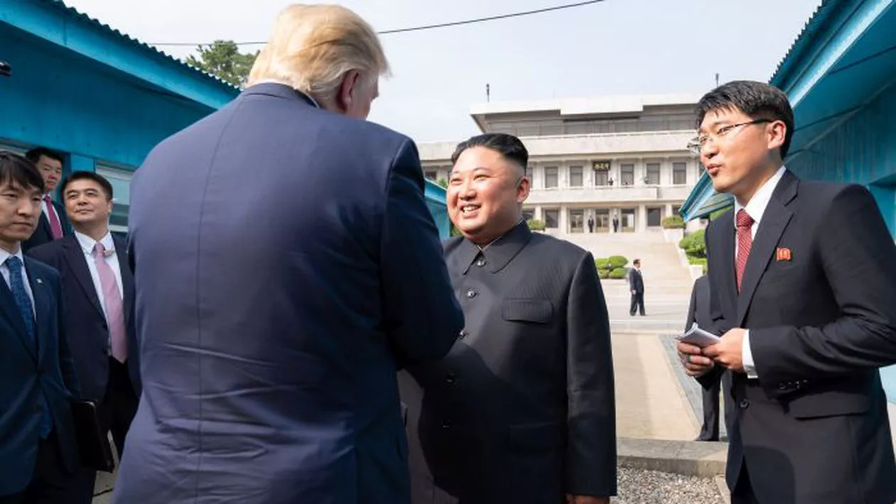 Continuă `idila` dintre președintele SUA și dictatorul din Coreea de Nord. Trump a primit o nouă `scrisoare foarte frumoasă` din partea lui Kim