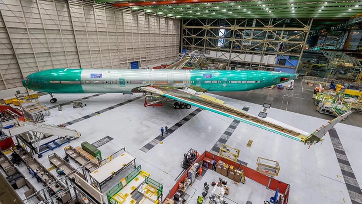 Scăderi masive ale vânzărilor companiei Boeing din cauza prăbuşirii avioanelor Boieng 737 MAX. Ce arată datele financiare ale companiei