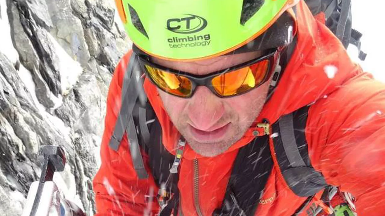 Alpinistul decedat Zsolt Torok nu a putut fi recuperat de pe munte. Elicopterul nu poate interveni în Munții Făgăraș din cauza condițiilor meteorologice