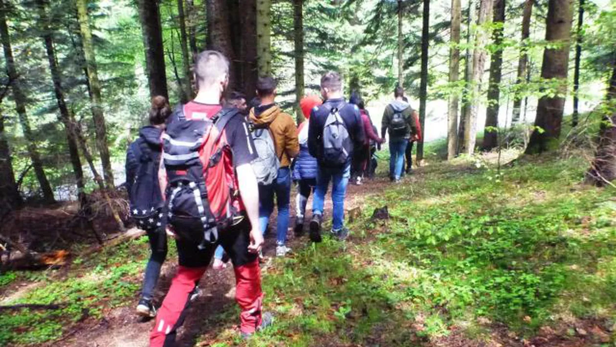 Intervenţie de urgență a Salvamont pentru recuperarea unei persoane accidentate pe Piatra Secuiului