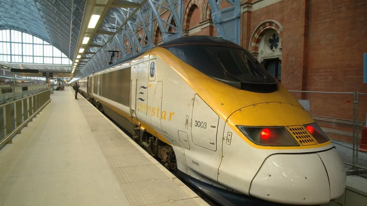 Motiv inedit de nemulțumire în Marea Britanie: Biletele de tren se vor scumpi din nou, deși întârzierile sunt tot mai numeroase