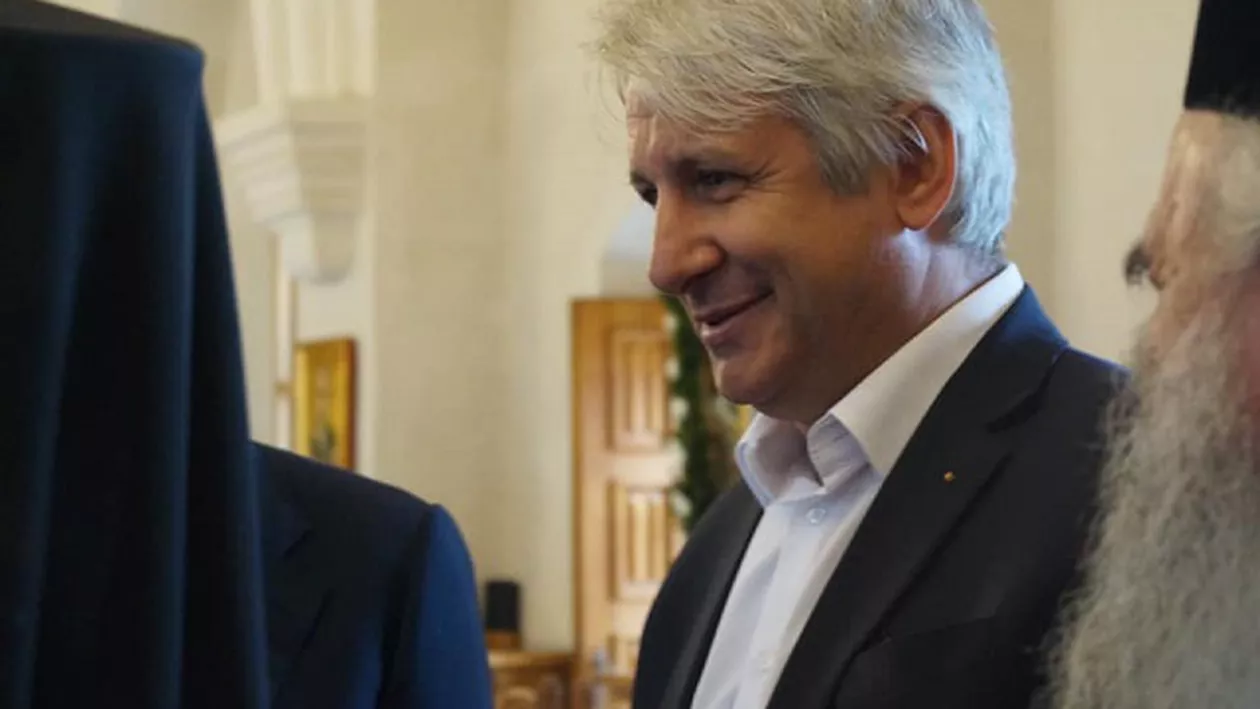 Proiectul care prevede impozitoarea bacşişului a primit aviz favorabil. Ce reglementări cuprinde