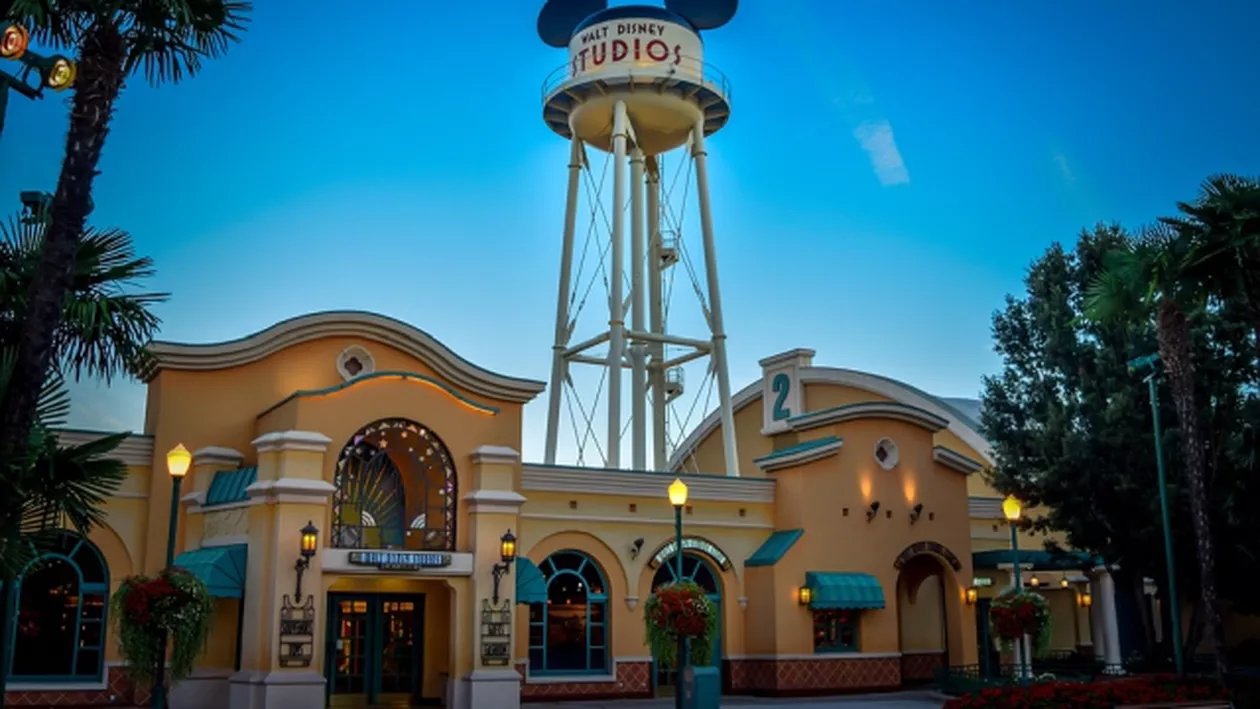 Walt Disney, în centrul unui scandal imens: Compania, acuzată că și-ar fi umflat veniturile cu miliarde de dolari anual. O fostă contabilă a dezvăluit mecanismele fraudei