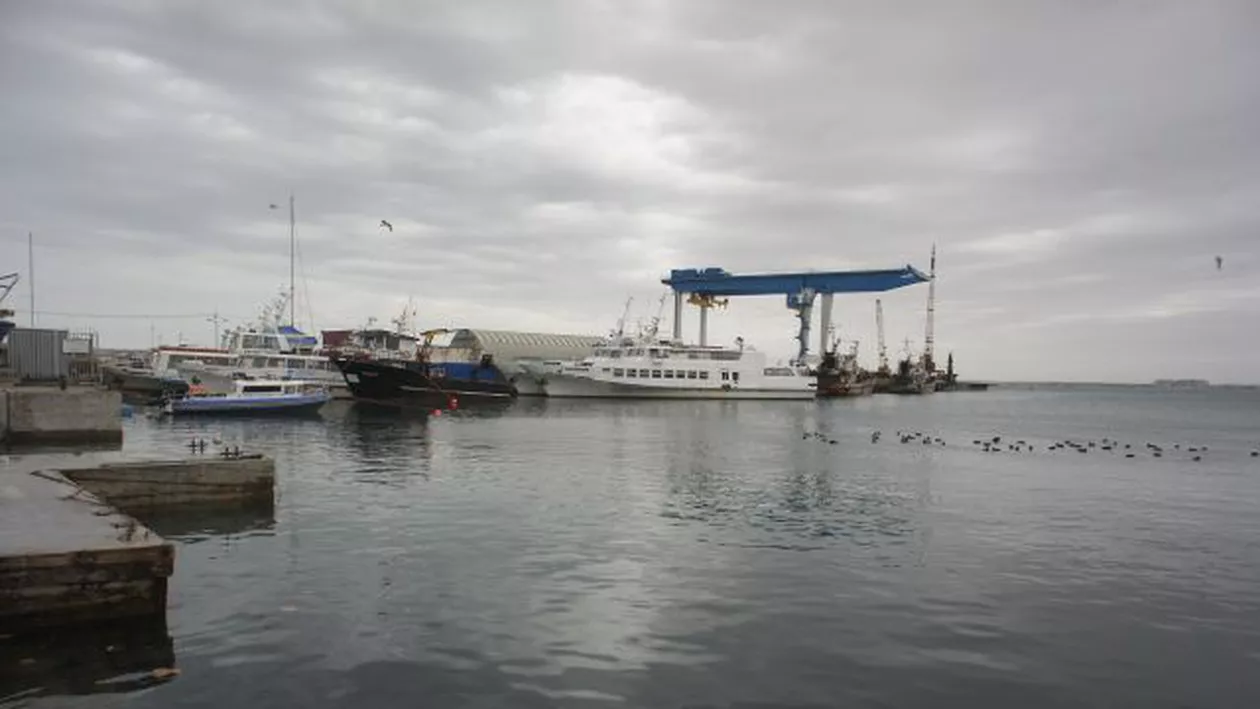 Incident pe Marea Neagră: Un pescador românesc S-A SCUFUNDAT. Ce s-a întâmplat cu oamenii de la bord