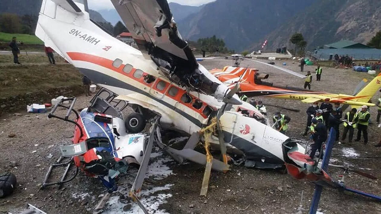 Tragedie în Spania: Cel puţin şapte persoane au murit după o ciocnire între un avion şi un elicopter