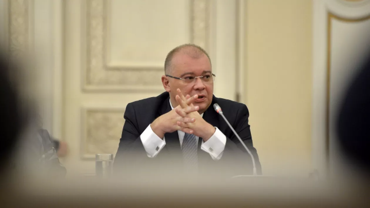 Dan Mihalache, ambasadorul român la Londra: Au fost schimbați atât de mulți miniștri, că funcția și-a pierdut calitatea. Instabilitatea politică naște forțe care vor distrugerea societății, nu construcția lor (VIDEO)