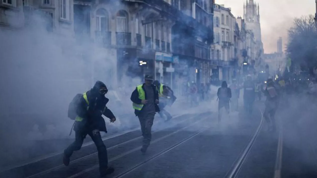 Zara sprijină integritatea și suveranitatea Chinei. Cel mai mare retailer de îmbrăcăminte din lume dezminte informațiile cum că ar susține protestele din Hong Kong