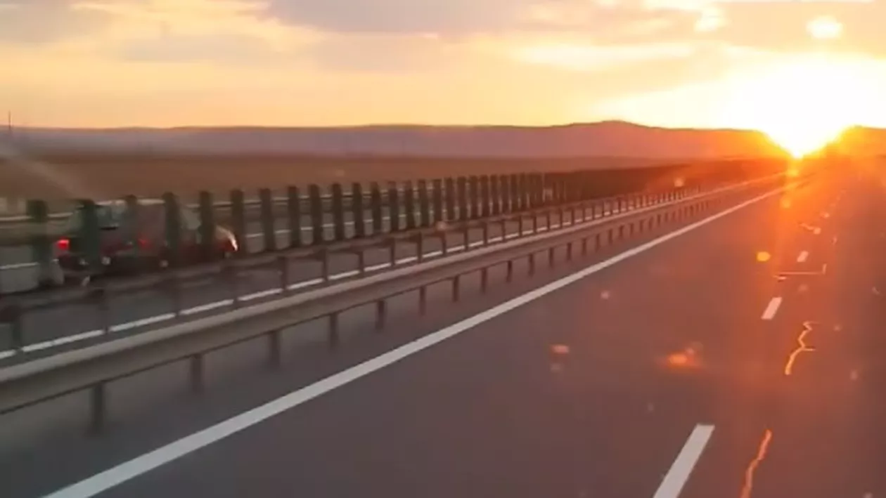 Șofer filmat gonind pe CONTRASENS pe Autostrada A3. Reacțiile oamenilor sunt fabuloase: „Poate venise de curând, după trei, patru luni de muncă în Anglia” (VIDEO)