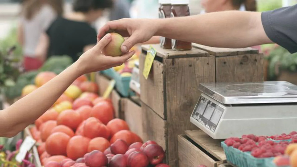 INS: Prețurile urcă pe noi culmi, în luna august. Ce produse s-au scumpit cel mai mult