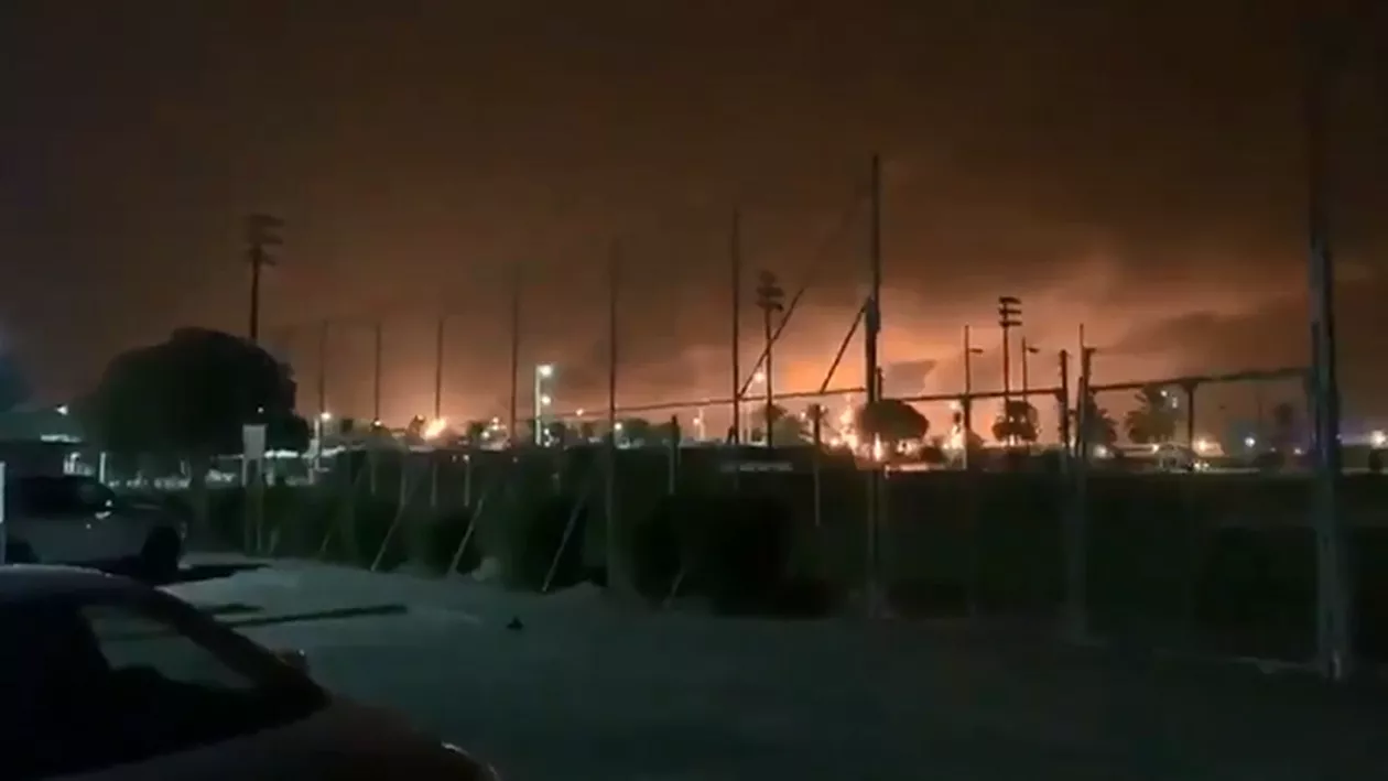 Atac cu drone în Arabia Saudită asupra unora dintre cele mai importante instalaţii economice. Despre ce ţinte e vorba şi ce distrugeri au lăsat în urmă (FOTO, VIDEO)