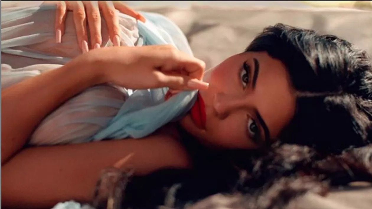 INCENDIAR! Kylie Jenner, fotografii de infarct. Vedeta le-a arătat fanilor TOT, după ce a pozat în PLAYBOY (FOTO)