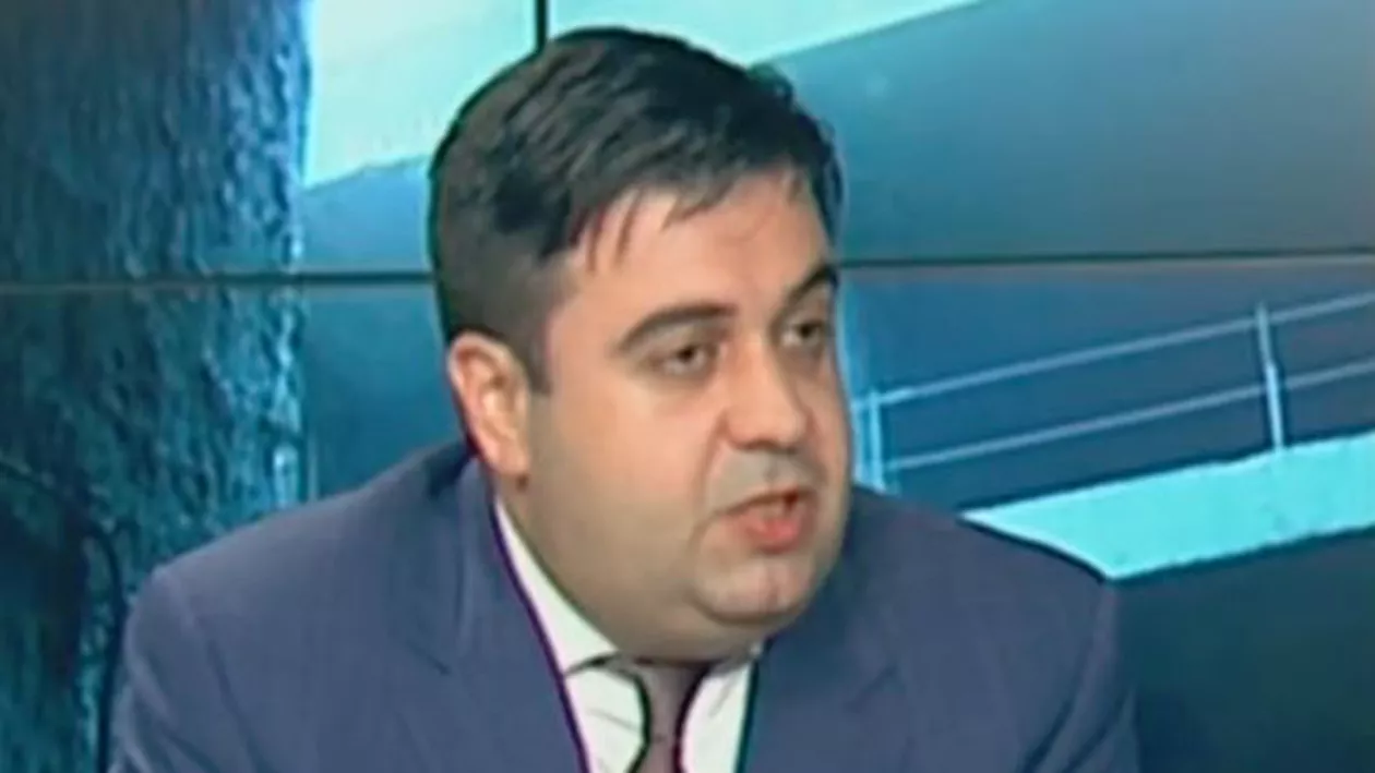 Crăpături în asfalt pe Lotul 3 al autostrăzii Lugoj – Deva. Ministrul Cuc: 'Nu ne dorim lucrări second-hand. Există o expertiză comandată de CNAIR'