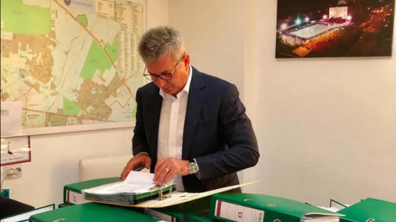 Florentin Pandele se retrage din cursa pentru prezidenţiale: Primarul de Voluntari susţine că a strâns semnăturile necesare, dar renunţă la acest pas având în vedere contextul politic
