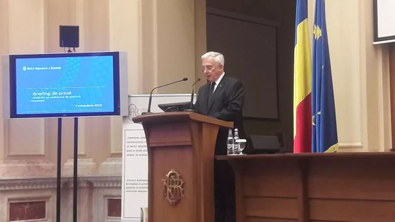 Guvernatorul Mugur Isărescu anunţă că România se îndreaptă spre recesiune: Veniturile fiscale au coborât sub 30%. Asta nu e țară europeană