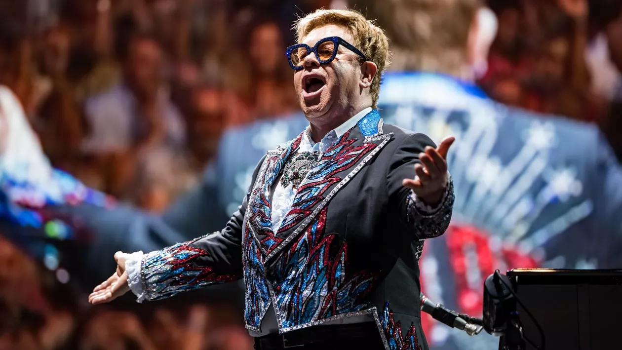 A fost la un pas de MOARTE! O infecție banală ar fi putut să îi fie fatală lui Elton John: ”Au spus că mai am 24 de ore de trăit”