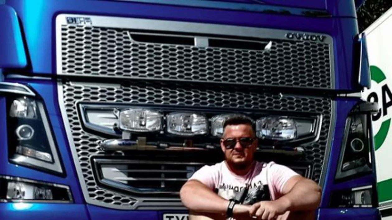 Camionagiii se revoltă împotriva ministrului Cuc, după tragedia din Ialomița: 'Vă asteptăm la noi în CELULE, stimate domn. Habar nu aveți. Vreți bani la bugetul devalizat de ani buni de slugile regimului politic perindat la conducerea acestei țări!'