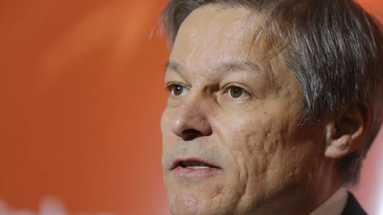 Dacian Cioloş cere declanşarea ALEGERILOR ANTICIPATE:  “PSD a pierdut puterea și s-a prăbușit, astăzi, în Parlament. Târziu, după ce au făcut praf legile justițieiţ”