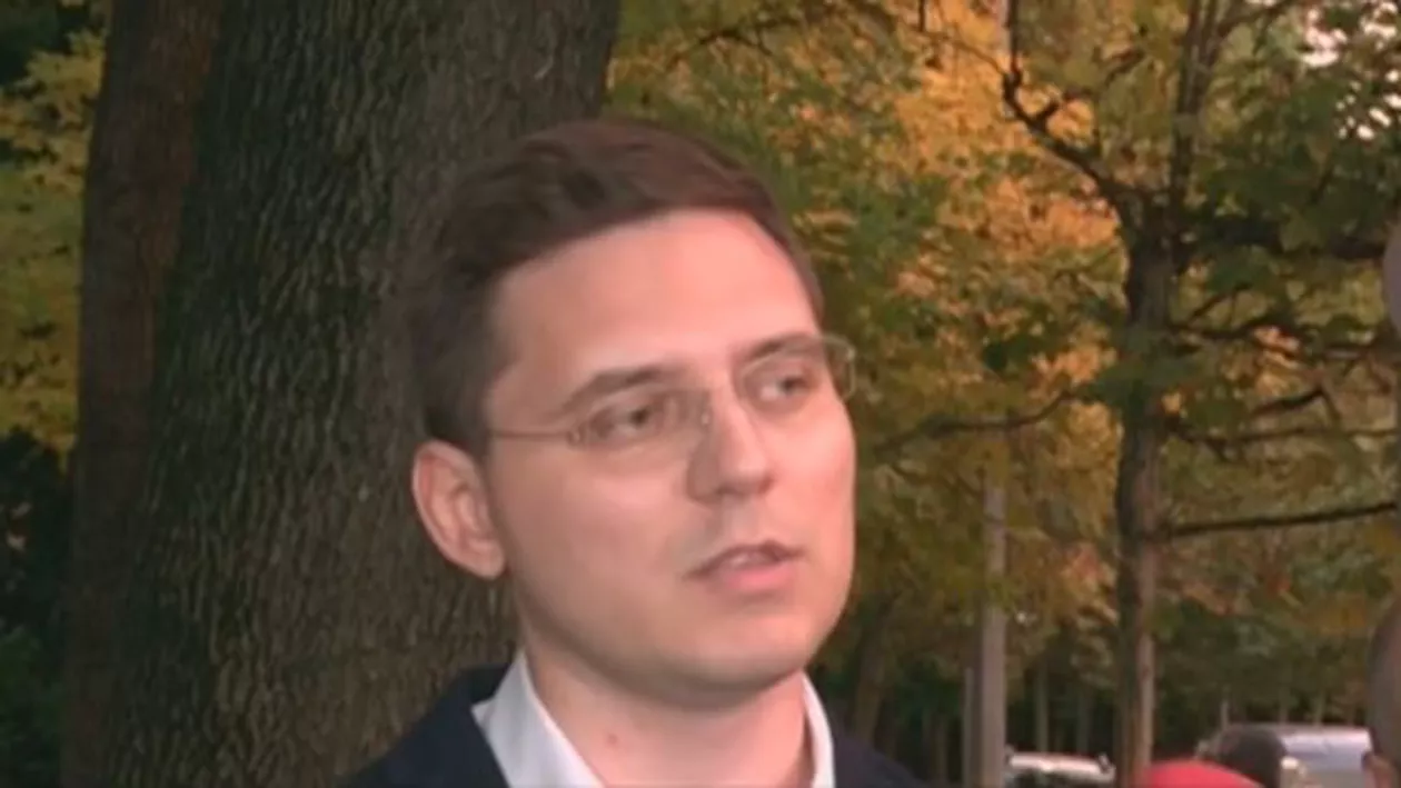 Victor Negrescu (PSD), despre mitocănia lui Eugen Teodorovici: ”Îmi cer scuze în numele colegilor mei. Un astfel de gest nu ar trebui să se întâmple față de o doamnă jurnalist din România” (VIDEO)