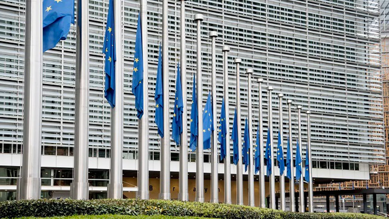 Viitoarea Comisie Europeană își începe mandatul cu întârziere. România nu are nici acum un candidat acceptat