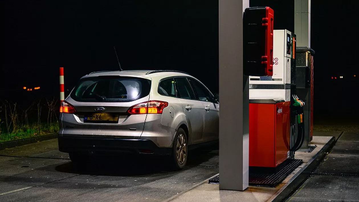 MAȘINILE DIESEL, INTERZISE OFICIAL: Veste BOMBĂ pentru trei milioane de mașini din România. Pe unde NU mai au voie să circule românii!