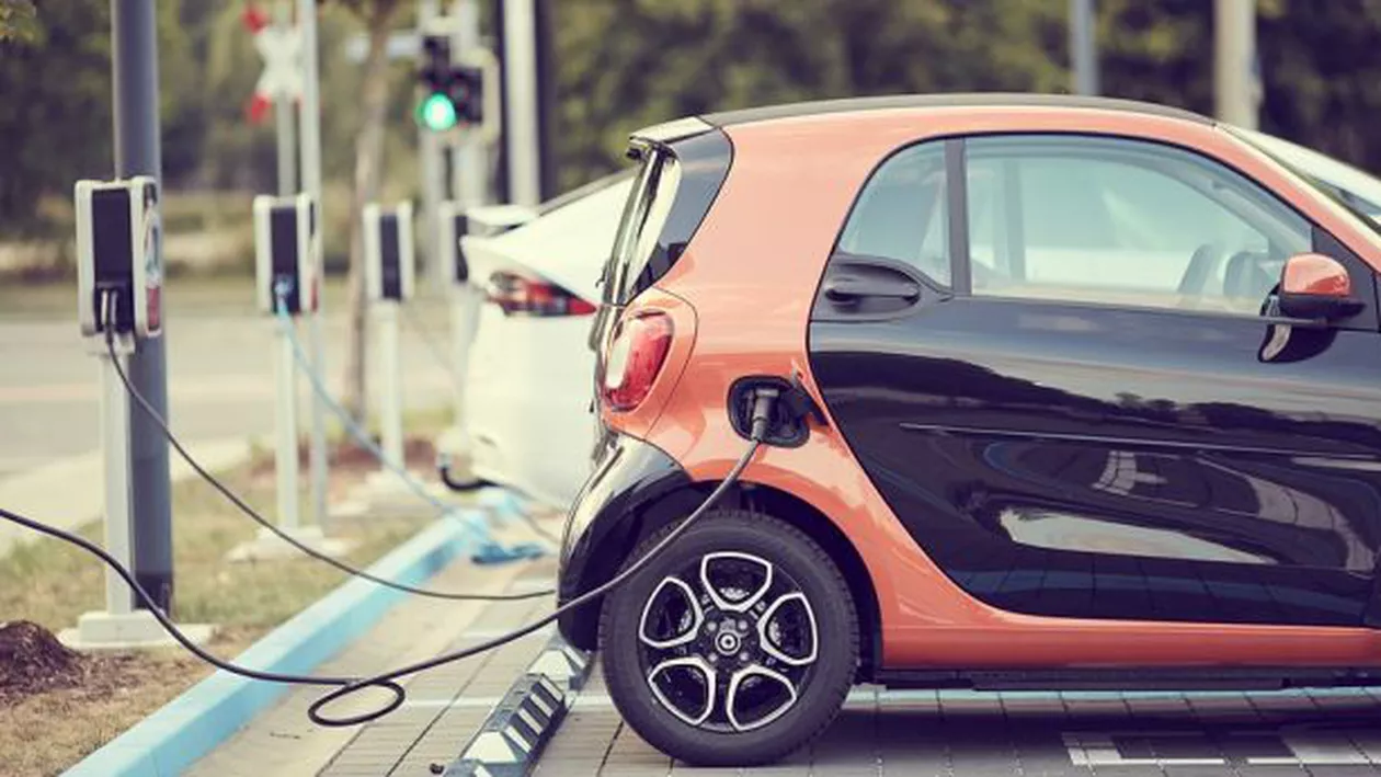 GATA, mașinile pe benzină și motorină sunt ISTORIE! Prima țară unde se vor produce doar autoturisme electrice, autonome și chiar... zburătoare