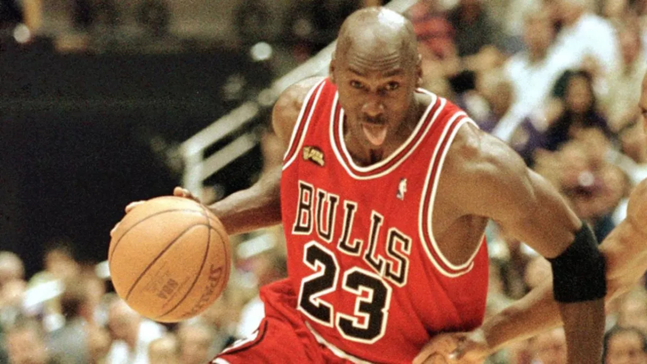 Senzațional: Primele imagini cu PALATUL lui Michael Jordan, legenda baschetului american! (GALERIE FOTO)