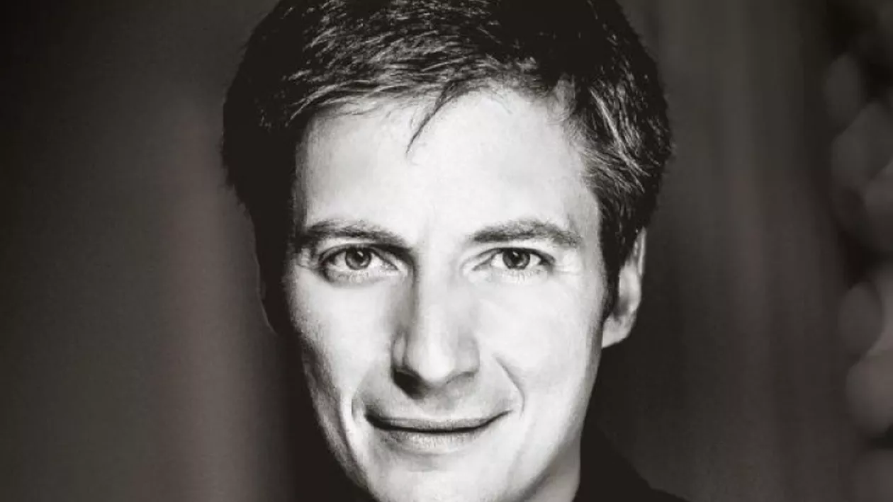 USR-iștii se delimitează de ieșirile controversate ale lui Andrei Caramitru la adresa presei: ”Sunt 30 de ani de când experimentăm libertatea. Andrei, te rog, nu-ţi bate joc de ea!”