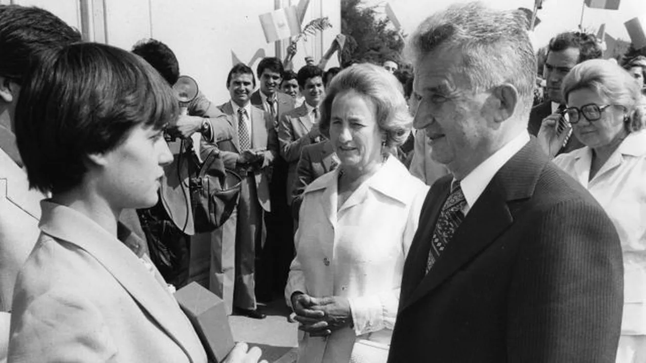 BULVERSARE TOTALĂ în România: Elena Ceaușescu a fost DESHUMATĂ! E STUPEFIANT ce au găsit medicii legiști în GURA dictatoarei!