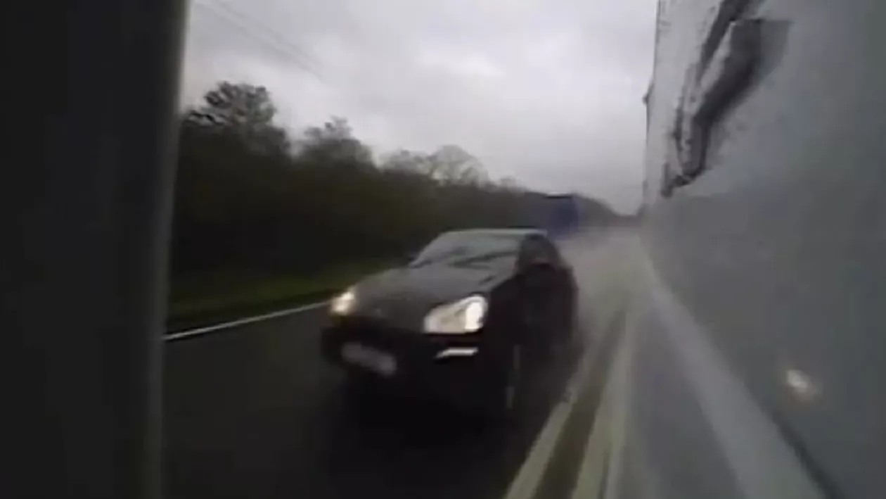 Un şofer a condus o maşină cu 190 de kilometri pe oră, pe contrasens. A ucis o femeie gravidă (VIDEO)