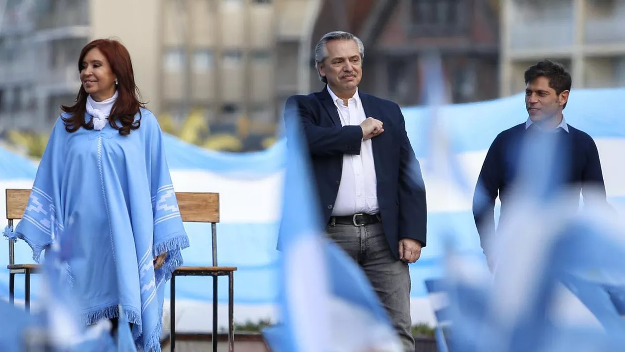 Ţara a cărei populaţie nu a învăţat nimic şi a ales un preşedinte socialist, din acelaşi partid care a falimentat statul...de două ori