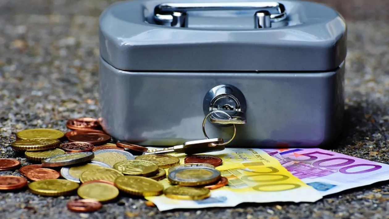 O bătrână a dat lovitura vieții după ce a aflat că icoana la care se închină e o adevărată comoară. Tabloul a fost vândut la licitație cu un preț record
