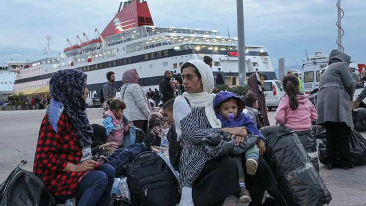 Grecia: Taberele pentru migranți la un pas de catastrofă. Parlamentul a aprobat o lege care ușurează deportările