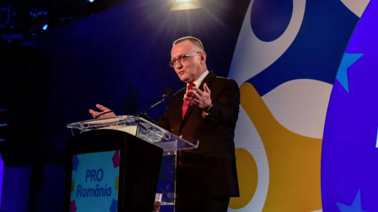 Haos în Pro România: Suspendat din Pro România, Sorin Cîmpeanu este în continuare co-președinte al Alianței Electorale Un Om”, formată cu ALDE 