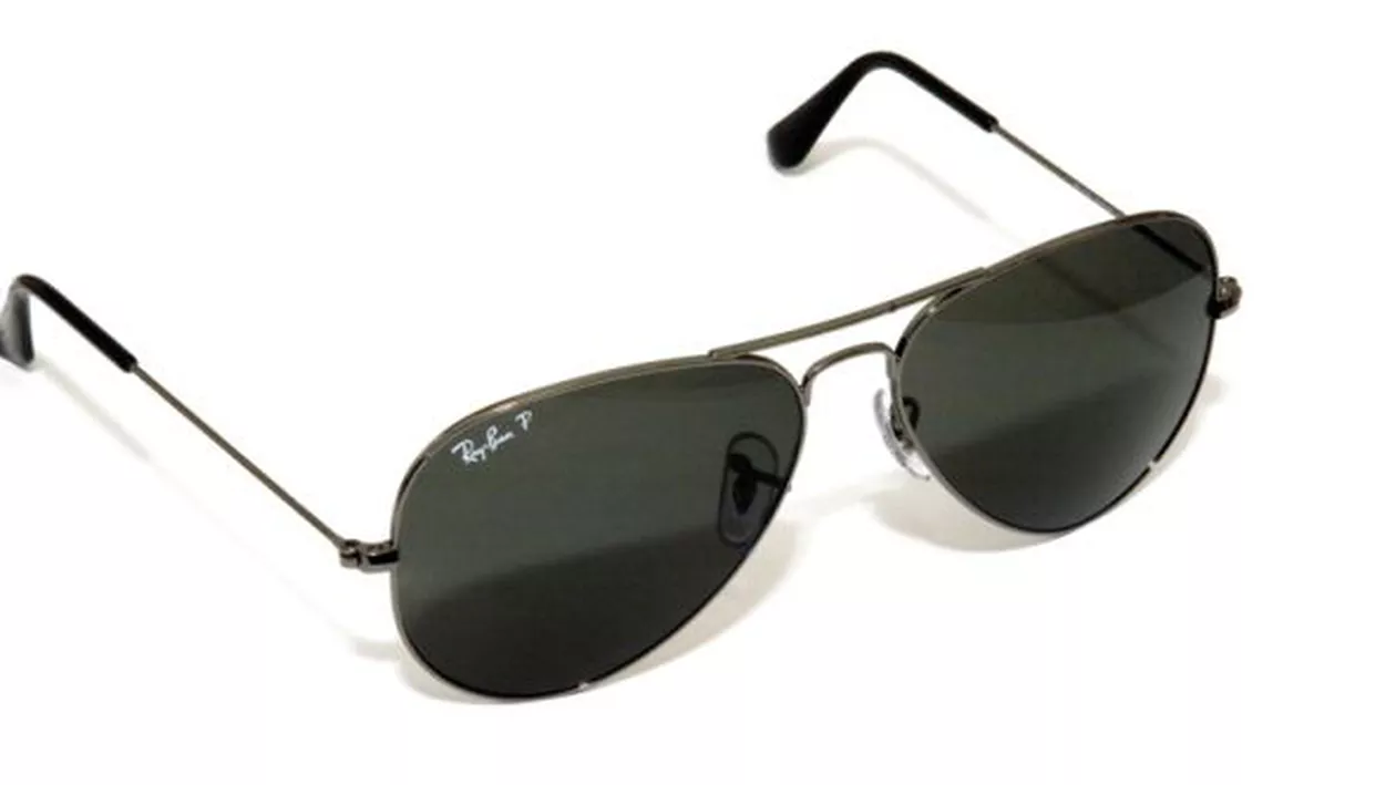 Scandal monstru în Japonia: De ce li s-au interzis femeilor să mai poarte ochelari! Explicația e HALUCINANTĂ