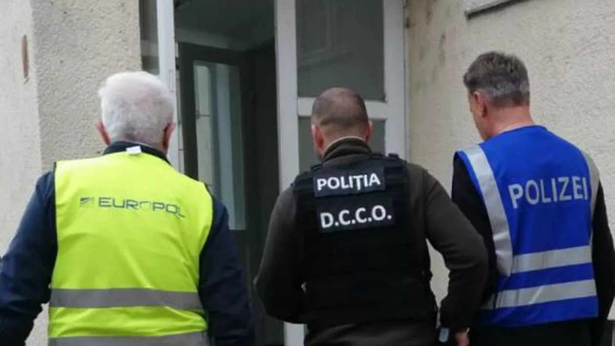 DIICOT a destructurat o grupare specializată în traficul de migranți: Aceștia transportau fraudulos oameni din Orientul Mijlociu în vestul Europei