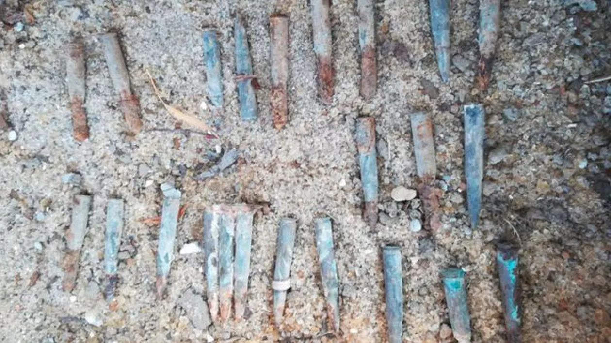 Pericol de EXPLOZIE în Arad! Pirotehniștii intervin pentru ridicarea unei GRENADE (VIDEO)