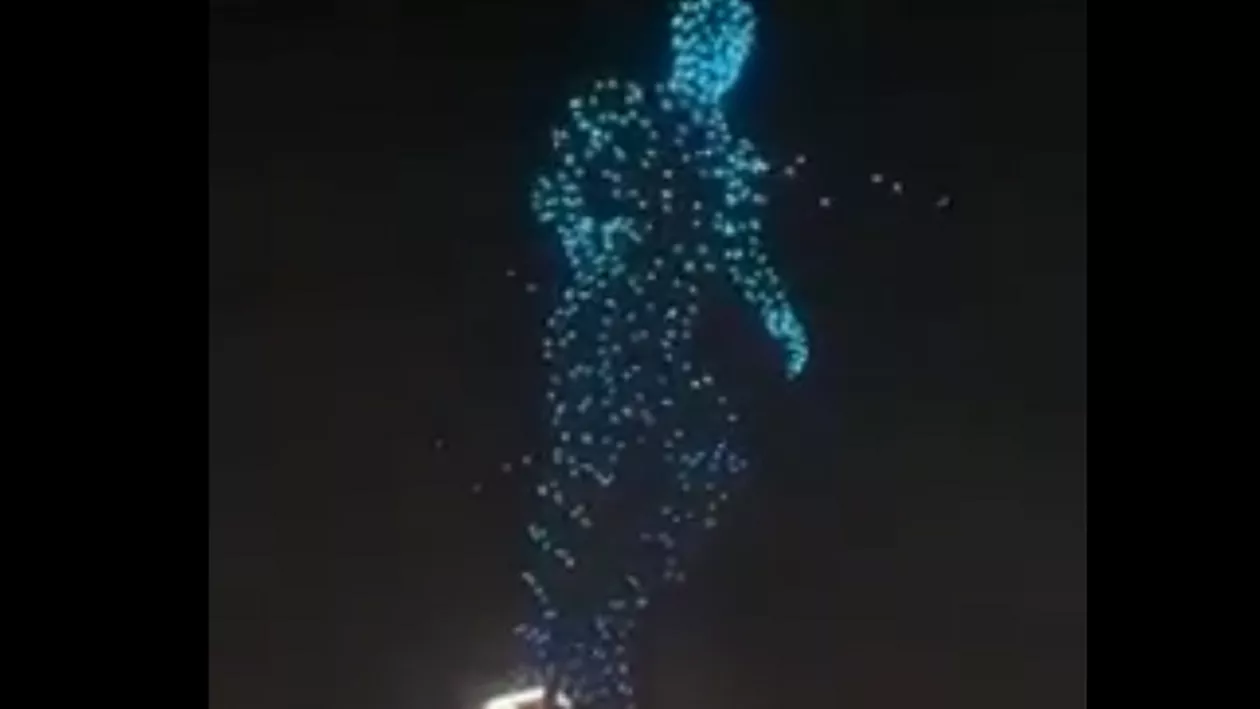 Animaţie unică, înaltă cât o clădire, concepută cu o armată de drone sincronizate (VIDEO)