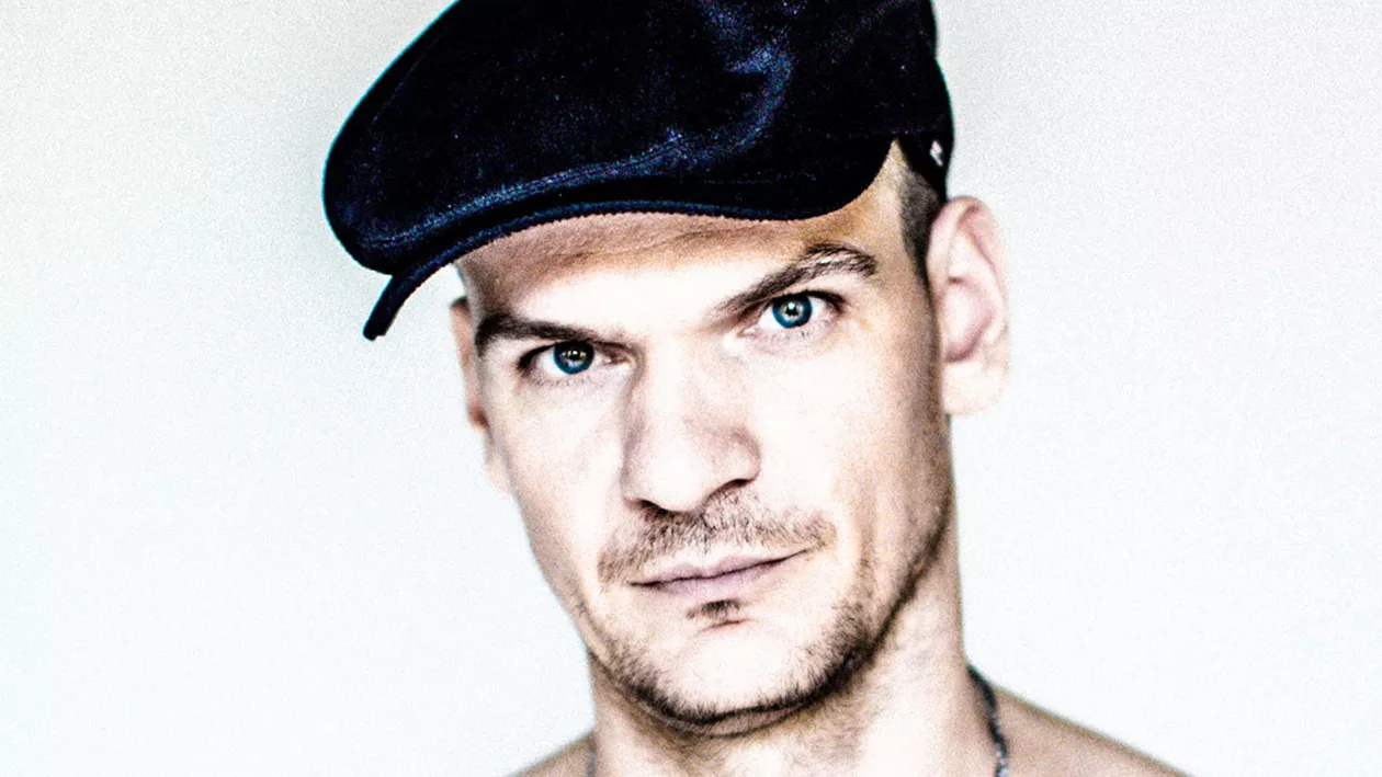 REZULTATE ALEGERI 2019 / REZULTATE PARŢIALE / EXIT POLL ALEGERI PREZIDENȚIALE 2019. Cum a apărut Tudor Chirilă la VOT. Preşedintele secţiei a rămas ULUIT