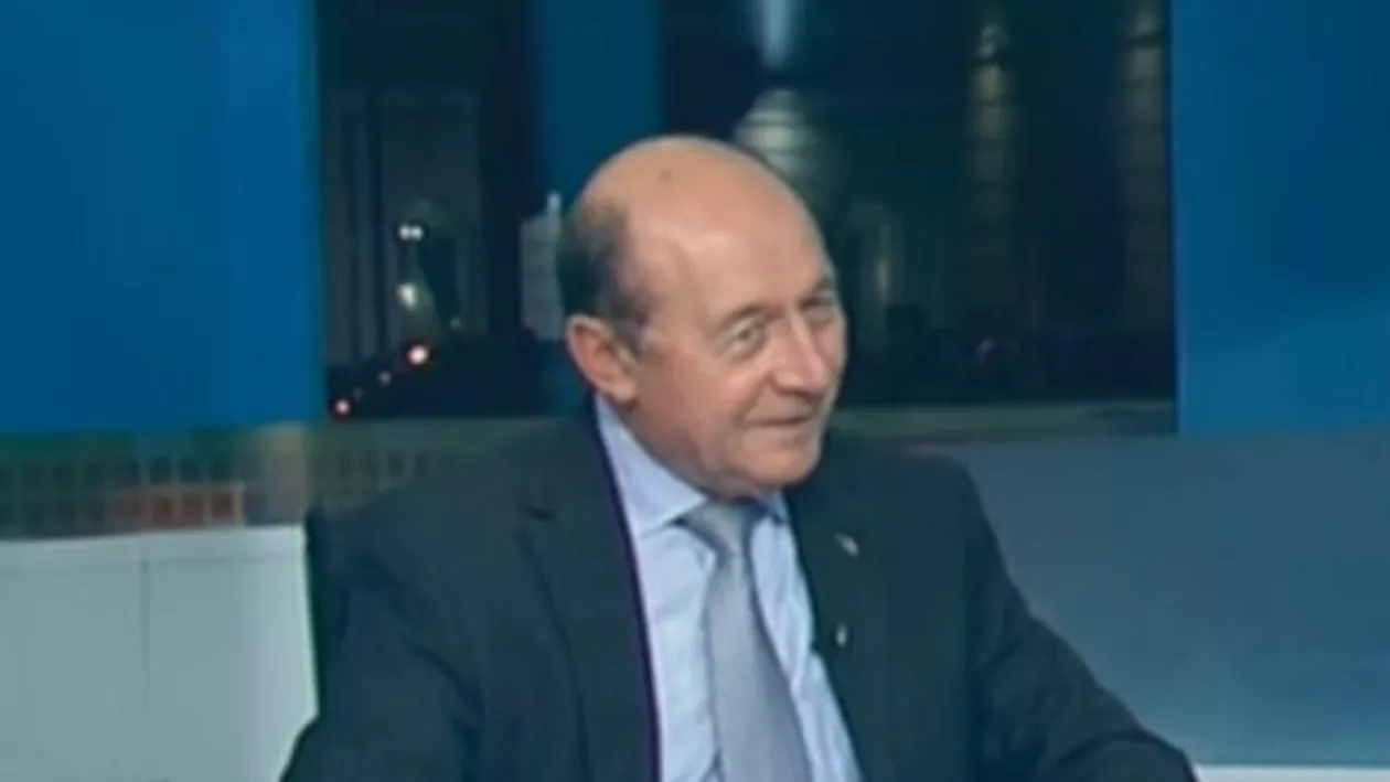 Băsescu, despre victoria lui Iohannis: ”Putem să-l declarăm rege cu scorul ăsta. Nu e scor de competiție prezidențială, e scor de uns al lui Dumnezeu” (VIDEO)