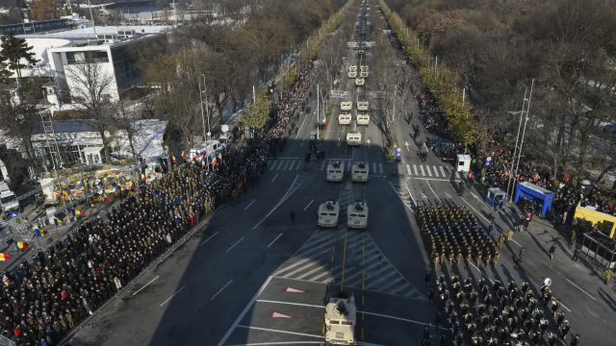 Armata României a intrat în repetiție generală pentru Parada de 1 Decembrie. Primele imagini și toate detaliile despre desfășurarea de forțe din Capitală, în direct pe B1 TV (VIDEO)