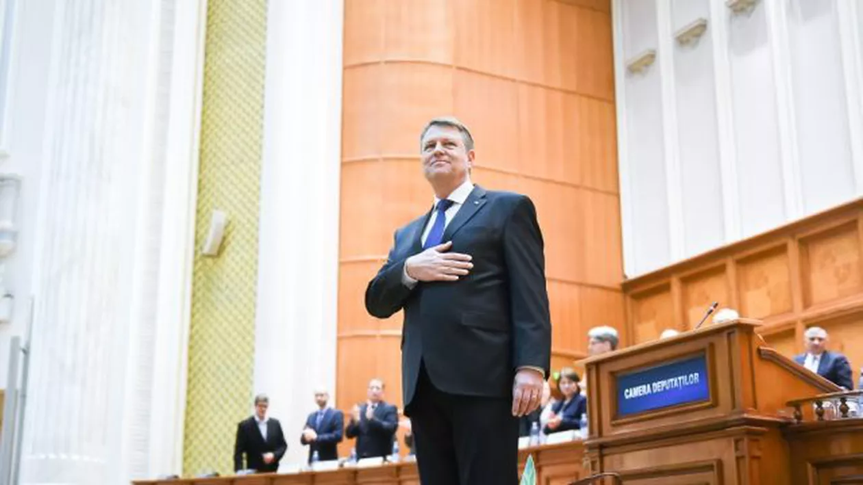 Ședință solemnă în Parlament dedicată Zilei Naționale: Klaus Iohannis va susține un discurs în fața aleșilor 